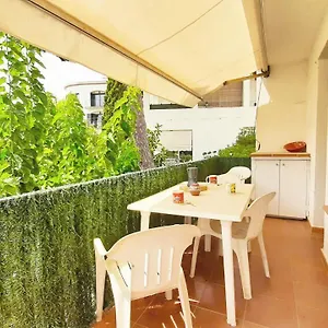 https://llado-2.topcostabravahotels.com
