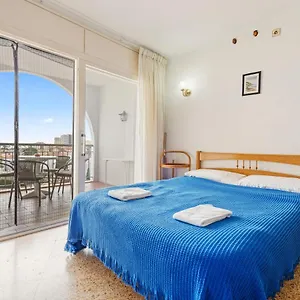 https://estudio-welcs-044-frente-al-mar.topcostabravahotels.com